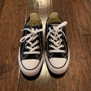 Women’s Black Converse Chuck Taylor Shoes